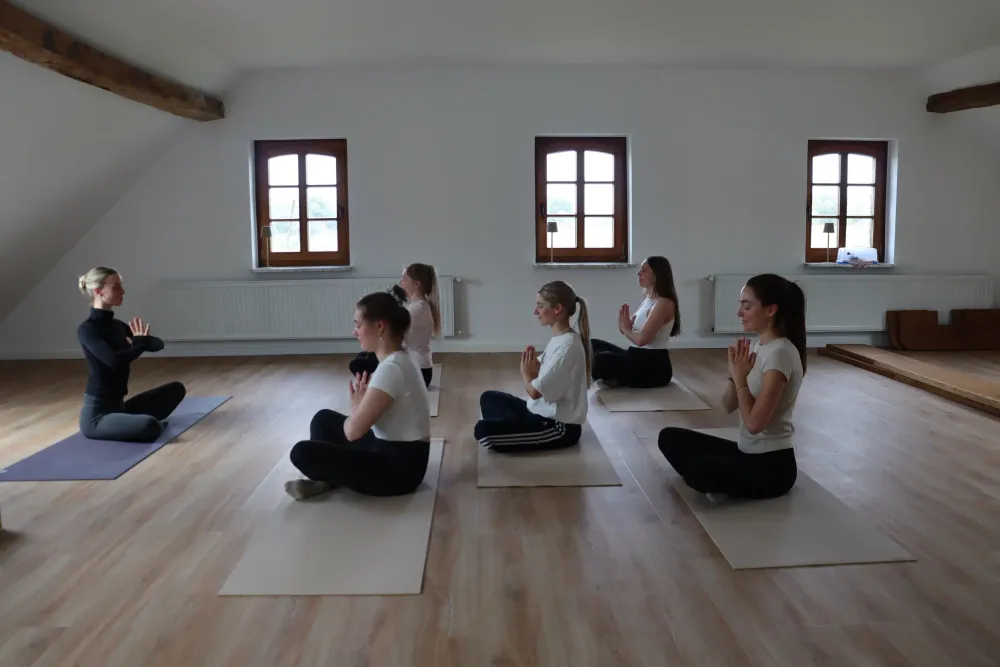 yogabyamelie by amelie kamps